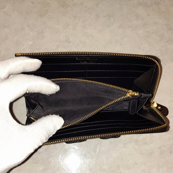 SALVATORE FERRAGAMO VARA RIBBON LEATHER CONTINENTAL L-SHAPED ZIP LONG WALLET EUC - Picture 16 of 17